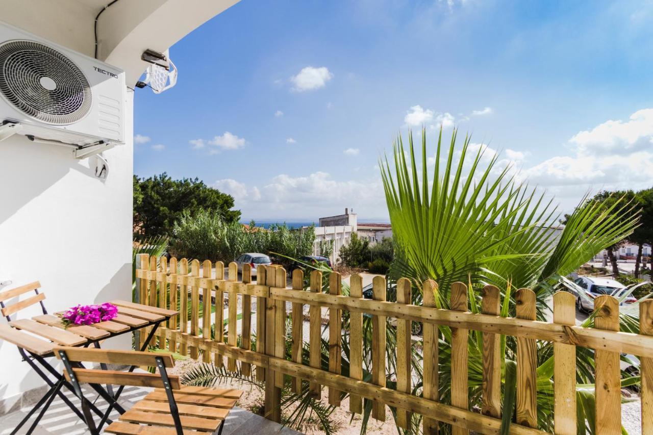 Residence Fior Di Sulcis Calasetta Luaran gambar