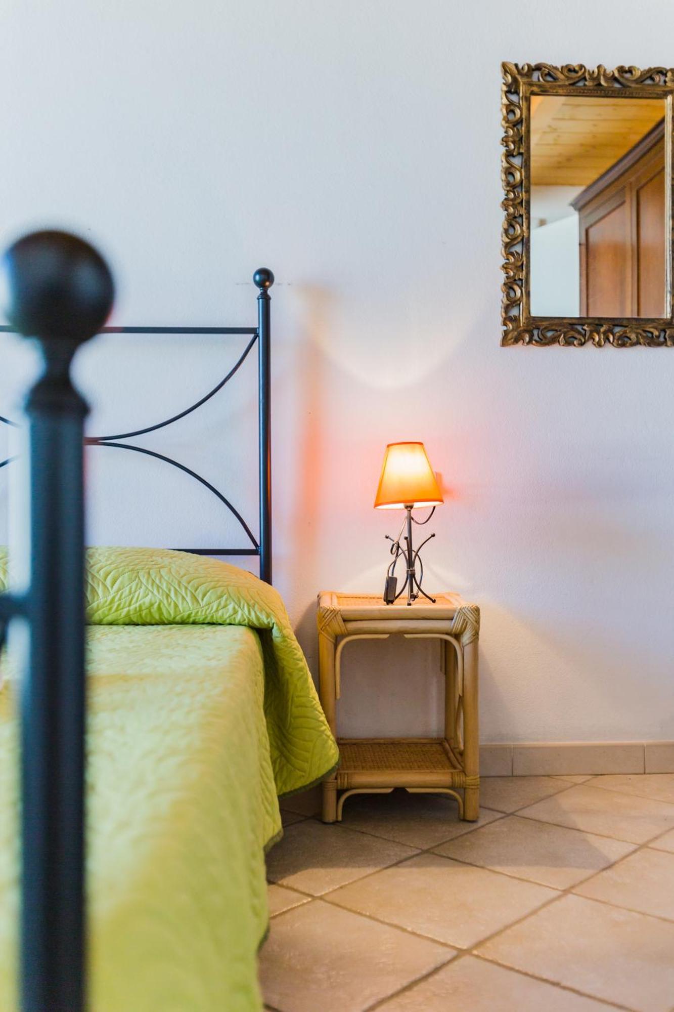 Residence Fior Di Sulcis Calasetta Luaran gambar
