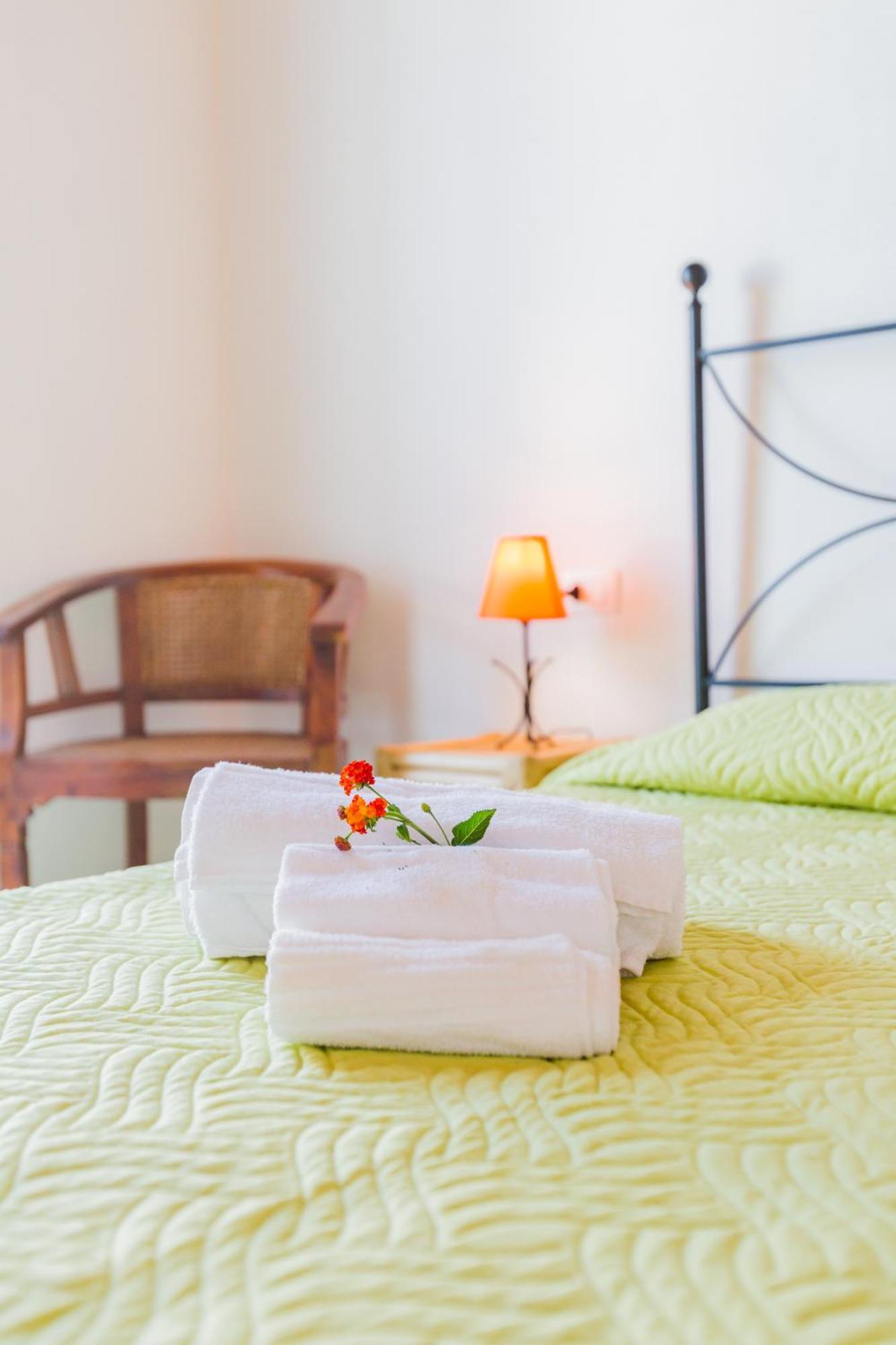 Residence Fior Di Sulcis Calasetta Luaran gambar